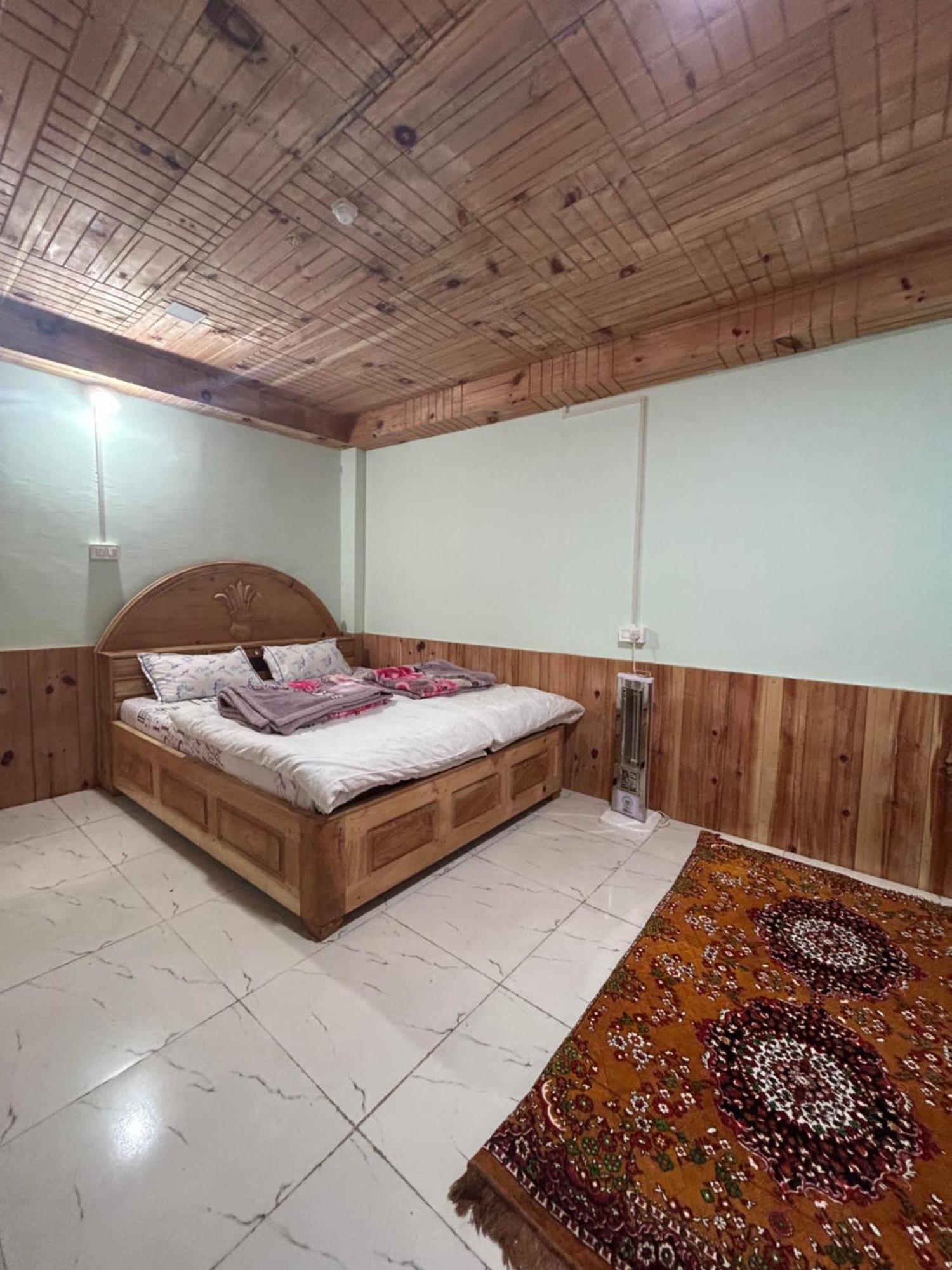 Vansh Green View Homestay Sainj Ngoại thất bức ảnh